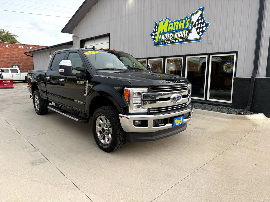 2019 Ford F-250 Super Duty Lariat Crew Cab 4WD