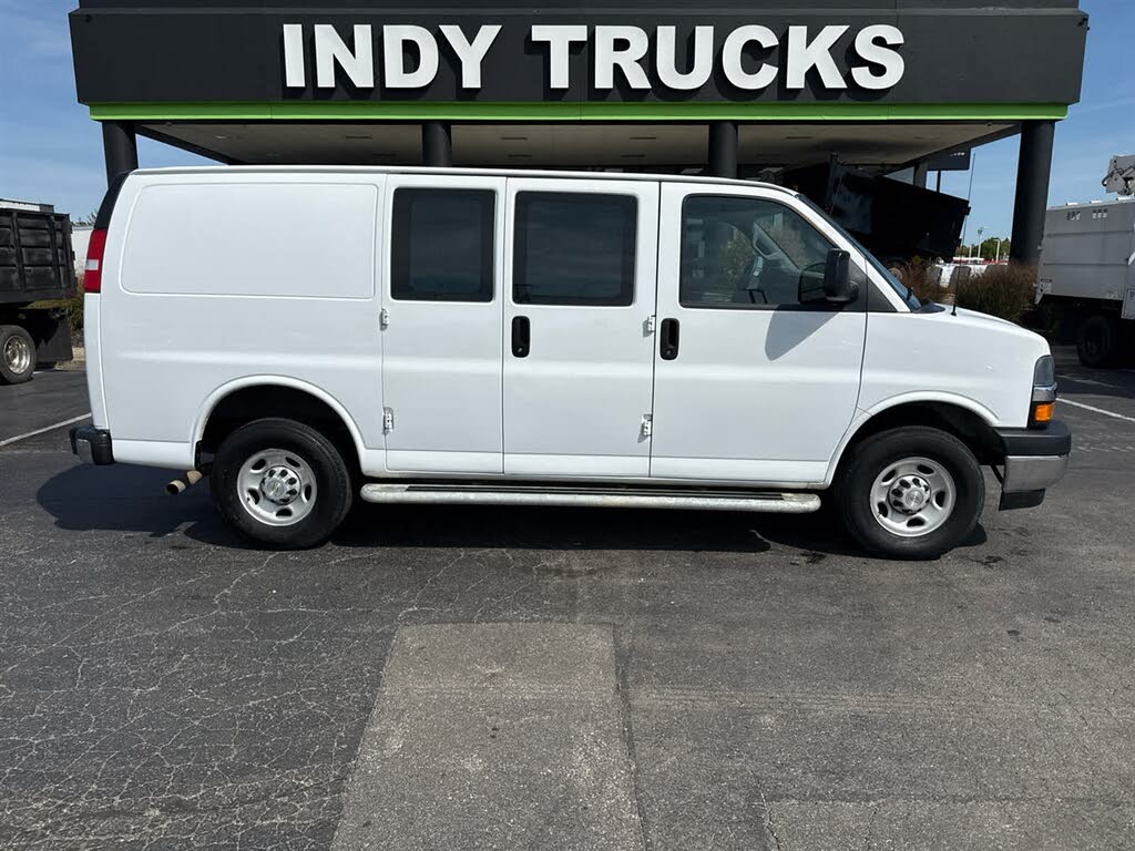 2024 Chevrolet Express Cargo 2500 RWD