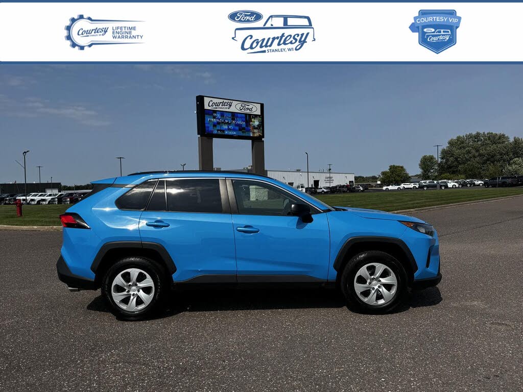 2020 Toyota RAV4 LE AWD