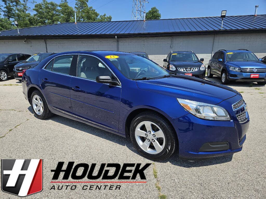 2013 Chevrolet Malibu LS FWD