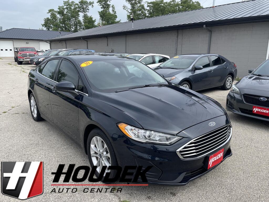 2020 Ford Fusion SE FWD