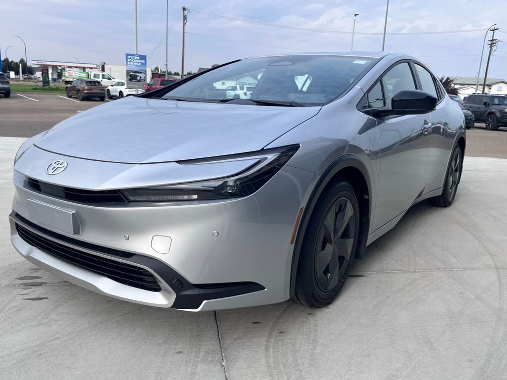 2026 Toyota Prius Plug-In Hybrid SE FWD