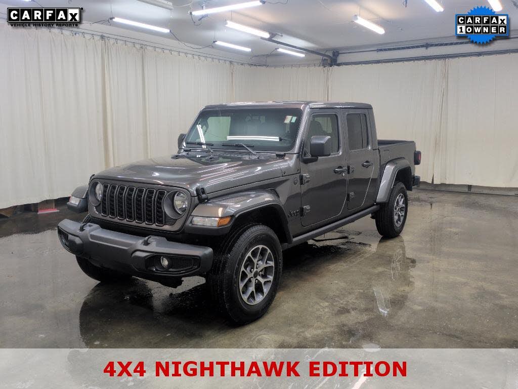 2025 Jeep Gladiator NightHawk Crew Cab 4WD