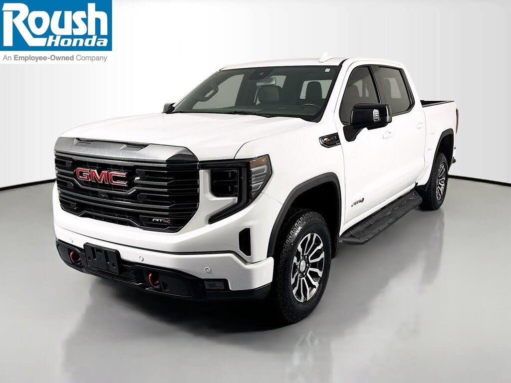 2023 GMC Sierra 1500 AT4 Crew Cab 4WD