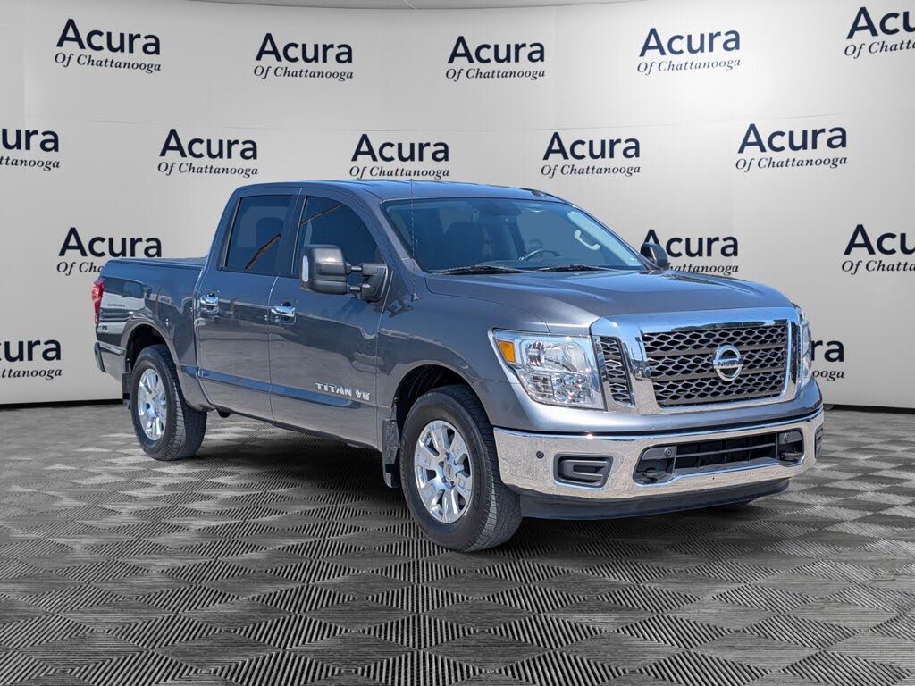 2018 Nissan Titan SV Crew Cab RWD