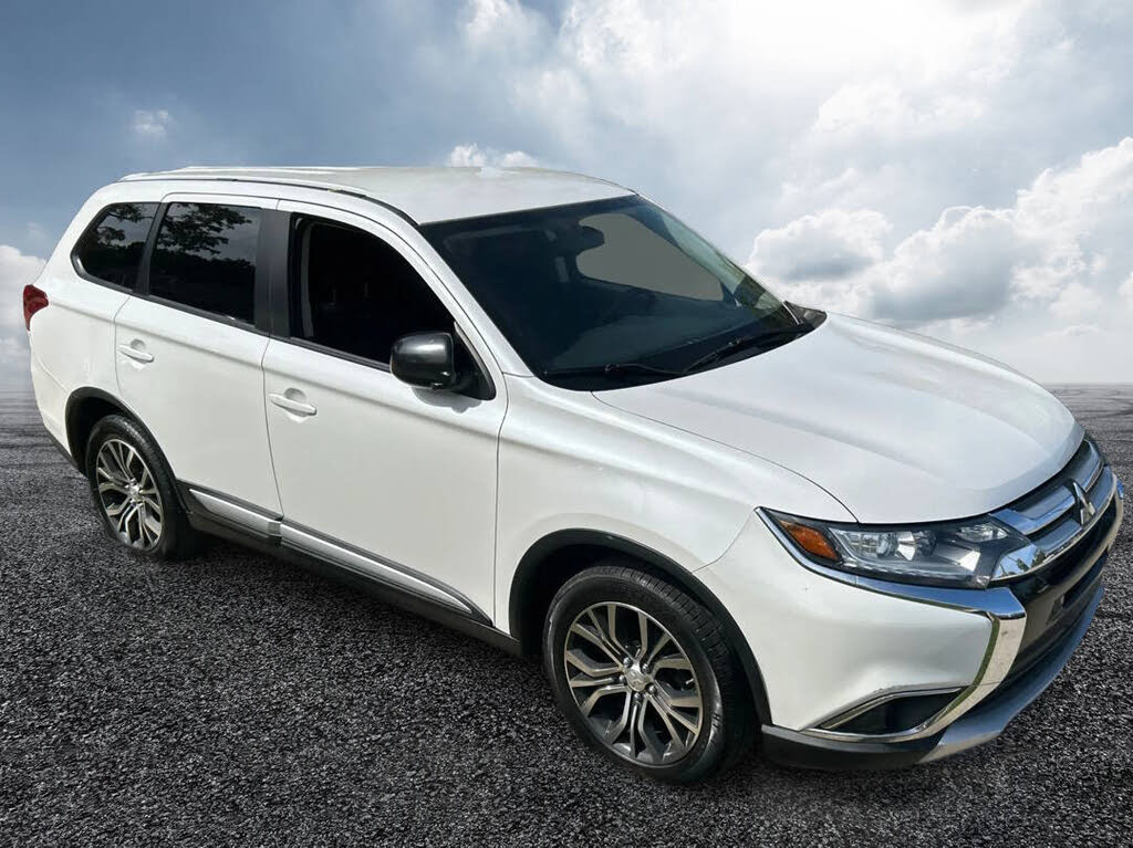 2016 Mitsubishi Outlander ES
