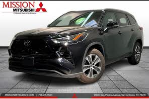 Toyota Highlander XLE FWD