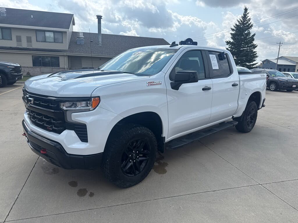 2023 Chevrolet Silverado 1500 LT Trail Boss Crew Cab 4WD