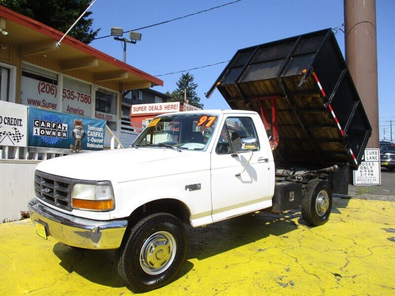 1997 Ford F-250 2 Dr XL Standard Cab LB HD