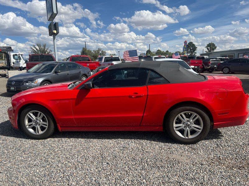 2013 Ford Mustang V6 Convertible RWD