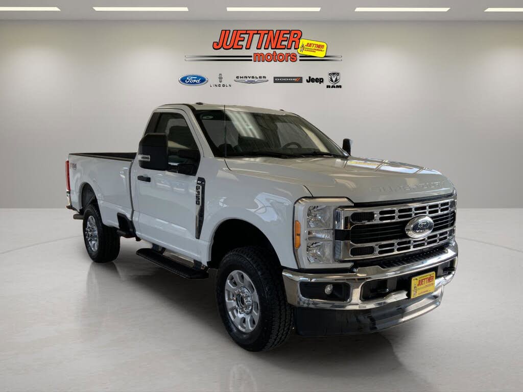 2023 Ford F-350 Super Duty XLT LB 4WD