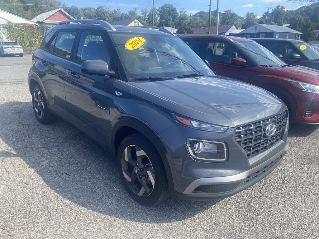 2024 Hyundai Venue SEL FWD