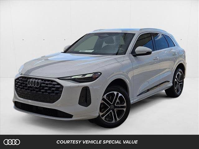 2025 Audi Q5 quattro Premium 40 TFSI