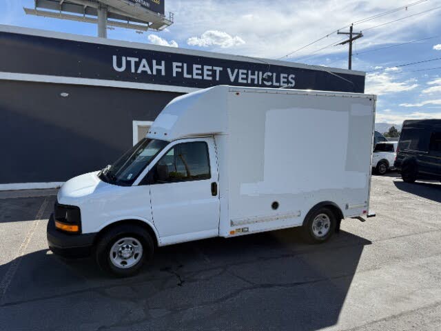 2017 Chevrolet Express Chassis 3500 139 Cutaway RWD