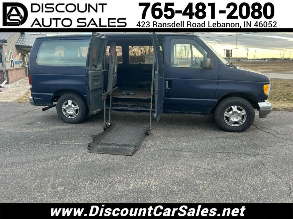 1995 Ford E-Series E-150 XL Club Wagon