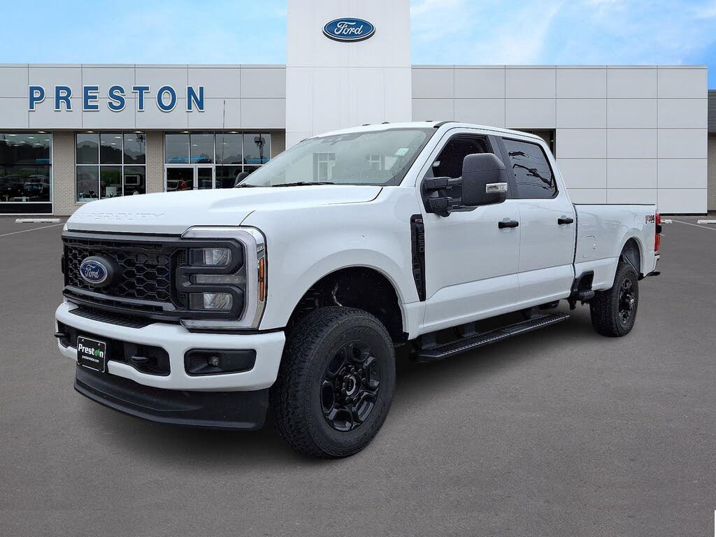 2026 Ford F-250 Super Duty XL Crew Cab 4WD