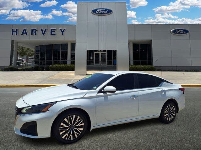 2023 Nissan Altima 2.5 SV AWD