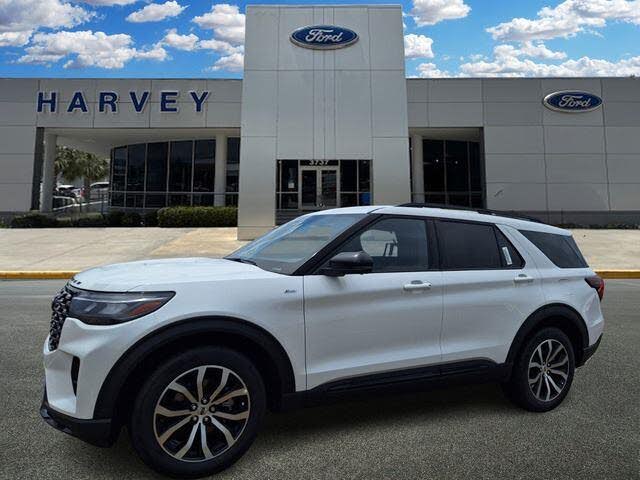 2025 Ford Explorer ST-Line RWD