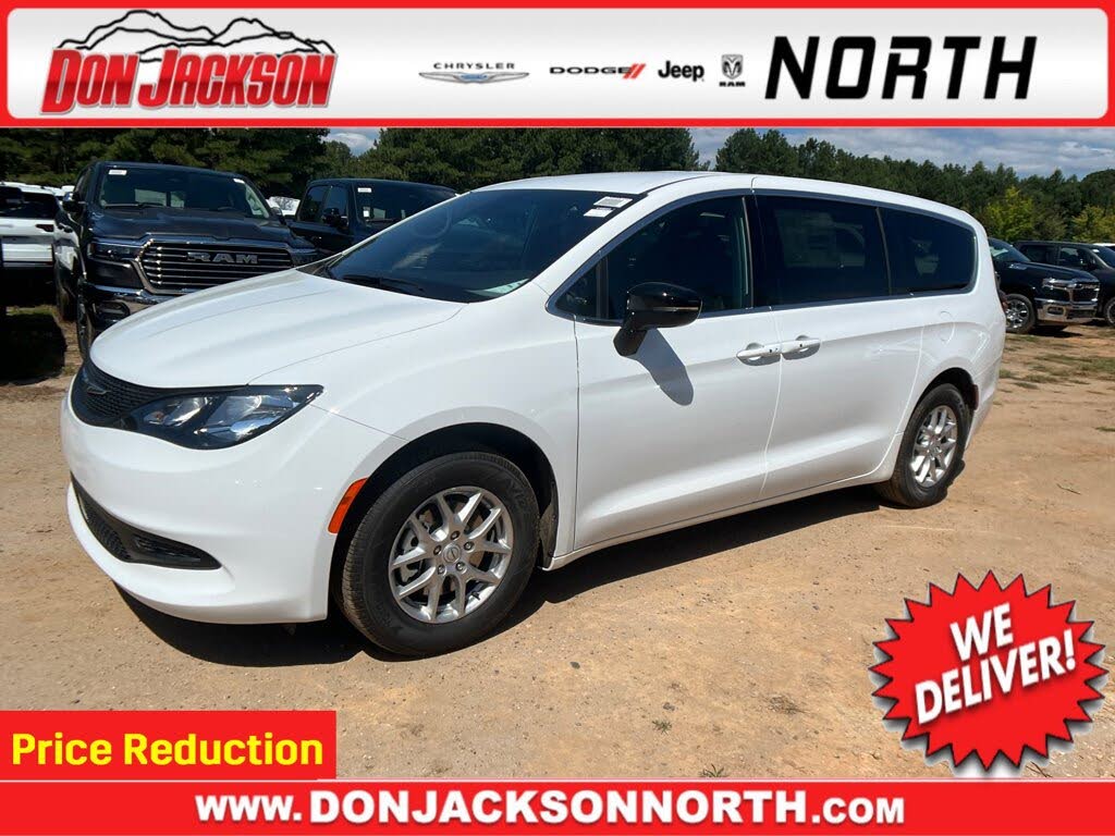 2026 Chrysler Voyager LX FWD