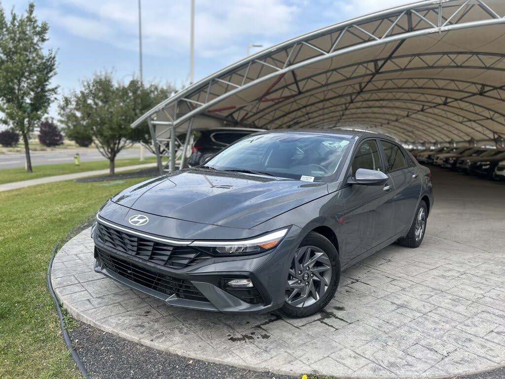 2024 Hyundai Elantra Preferred FWD