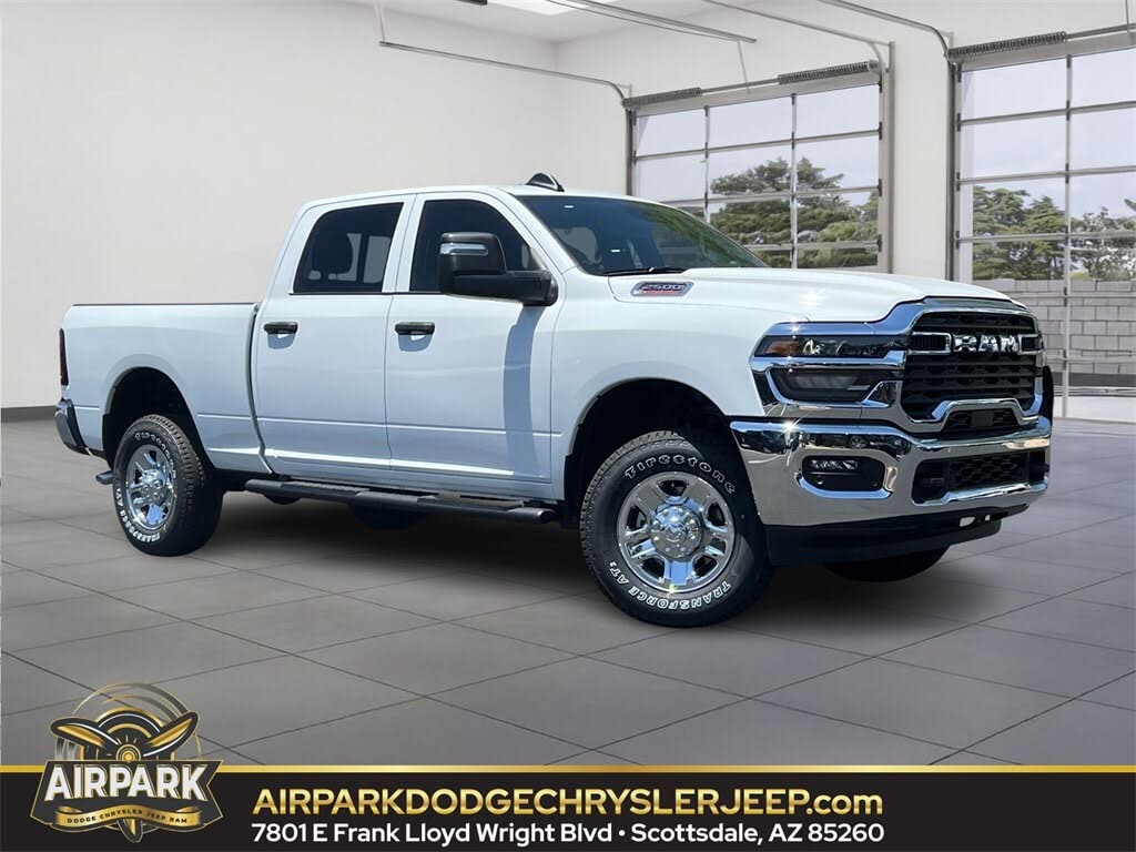 2025 RAM 2500 Tradesman Crew Cab 4WD