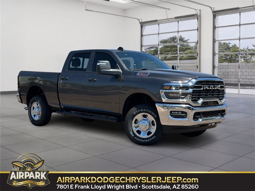 2025 RAM 2500 Tradesman Crew Cab 4WD