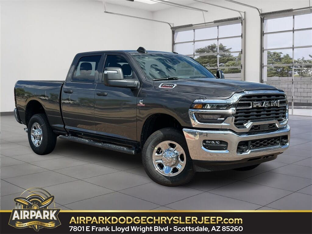 2025 RAM 2500 Tradesman Crew Cab 4WD