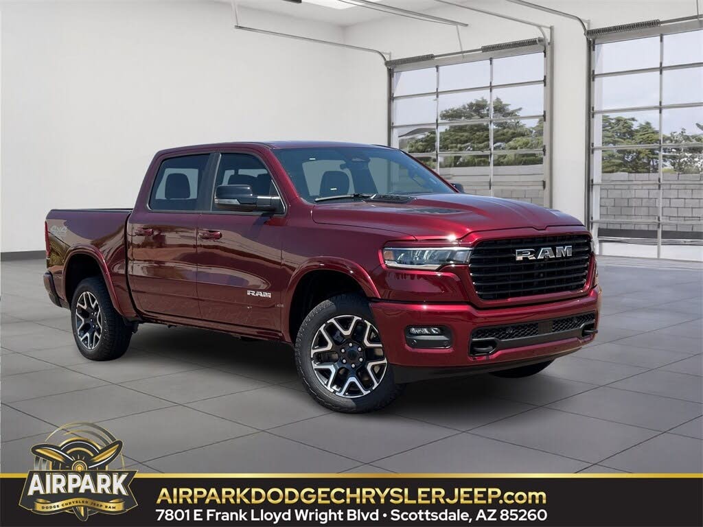 2026 RAM 1500 Laramie Crew Cab 4WD