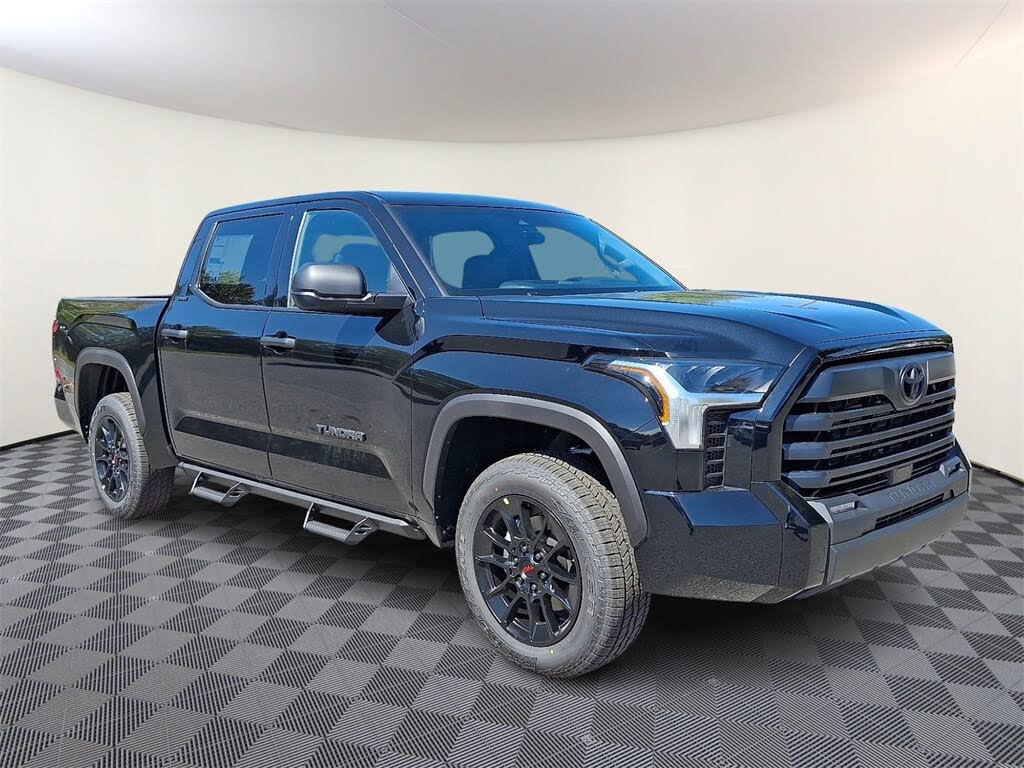 2026 Toyota Tundra SR5 CrewMax Cab 4WD