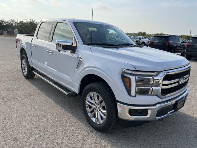 2025 Ford F-150 Lariat SuperCrew 4WD