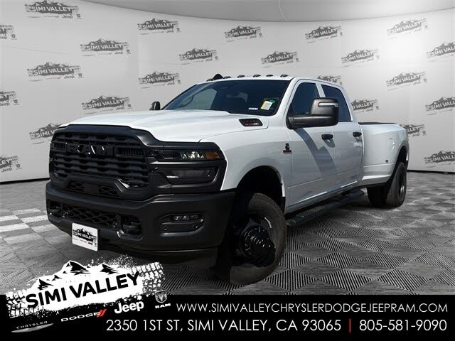 2026 RAM 3500 Tradesman Crew Cab LB DRW 4WD