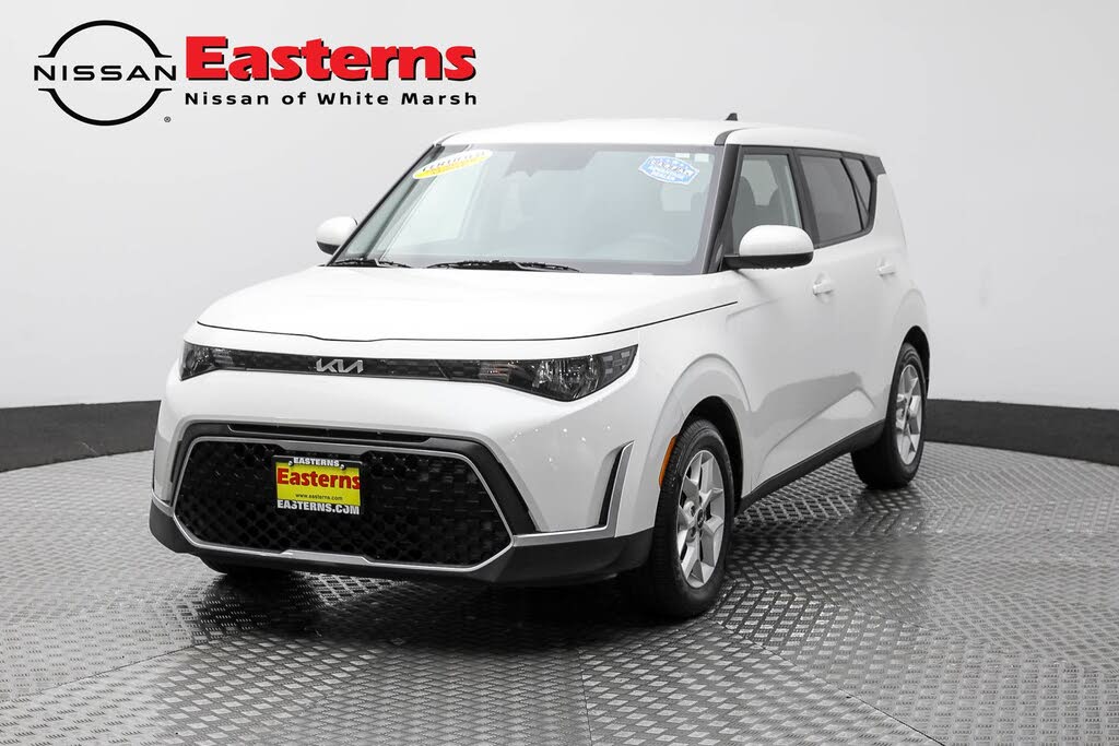 2023 Kia Soul LX FWD