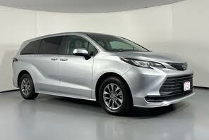 Toyota Sienna LE 8-Passenger FWD