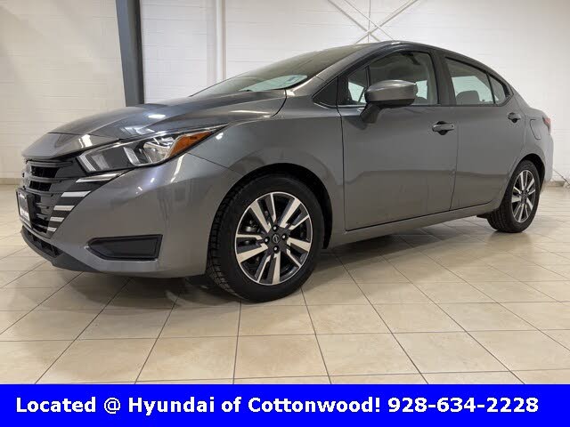 2023 Nissan Versa SV FWD