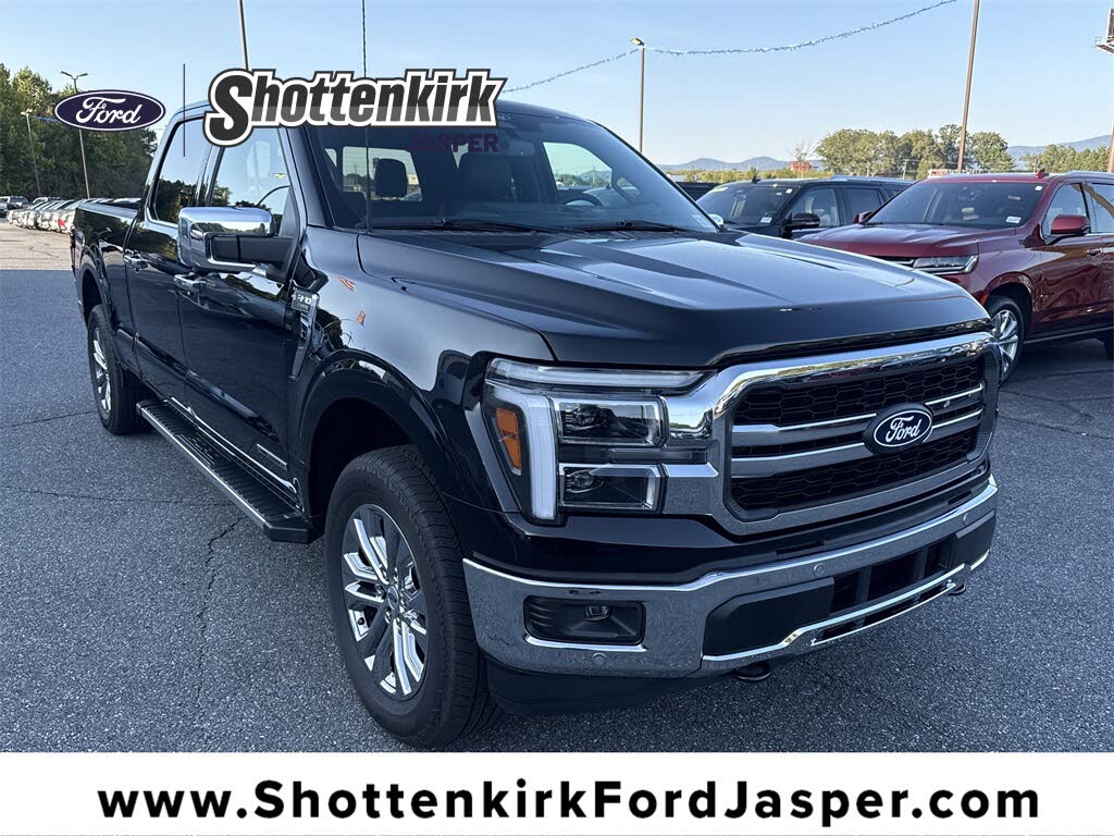 2025 Ford F-150 Lariat SuperCrew 4WD
