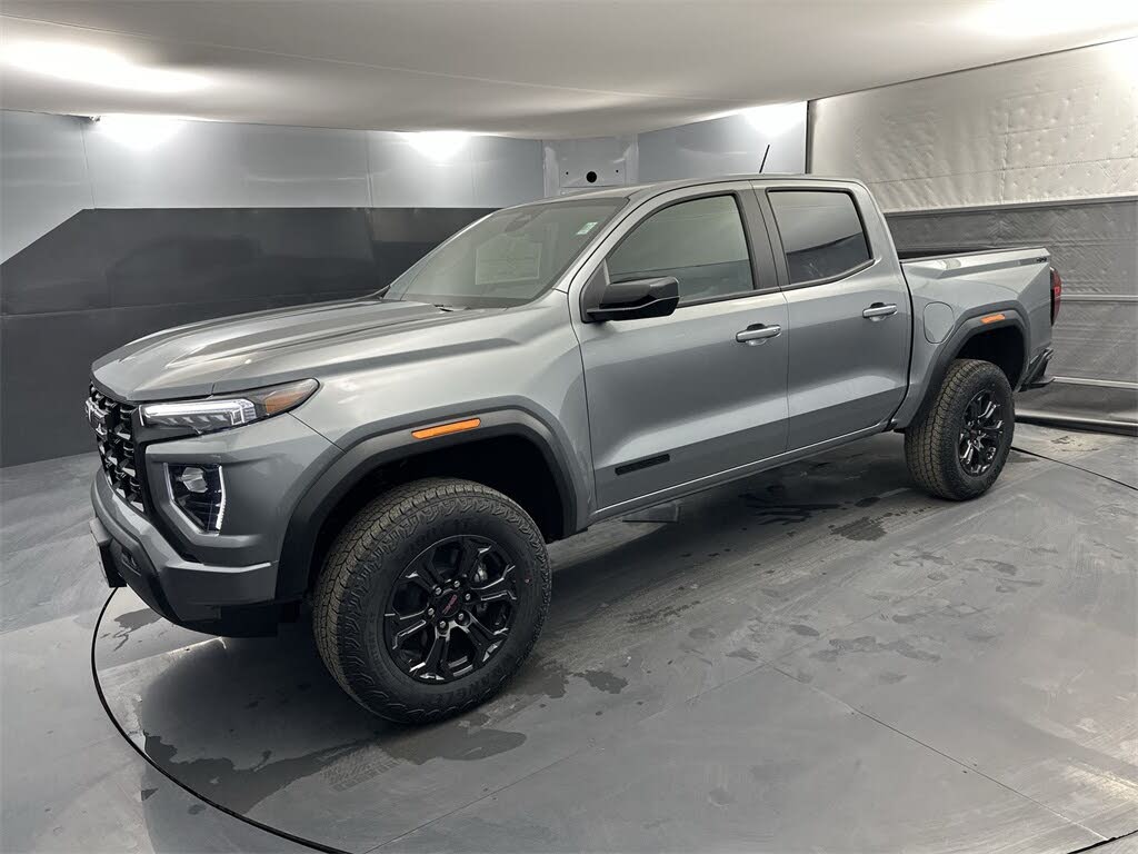 2025 GMC Canyon Elevation Crew Cab 4WD
