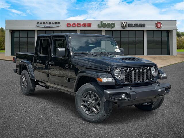 2025 Jeep Gladiator Sport S Crew Cab 4WD