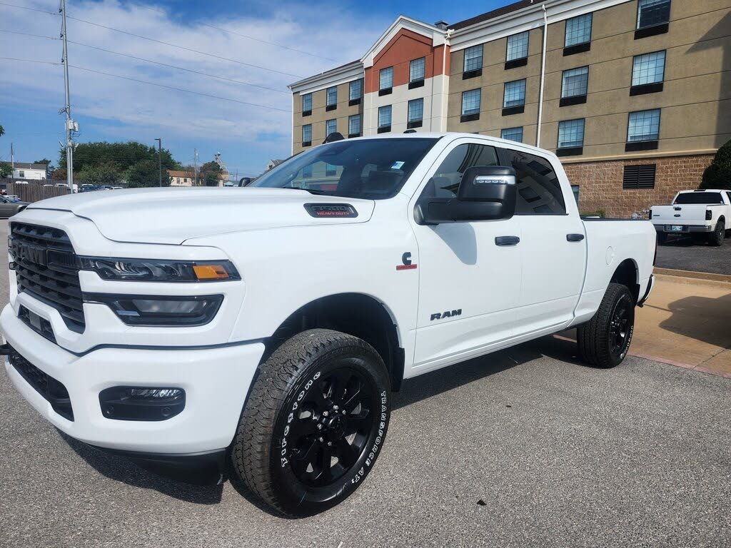 2026 RAM 3500 Big Horn Crew Cab 4WD