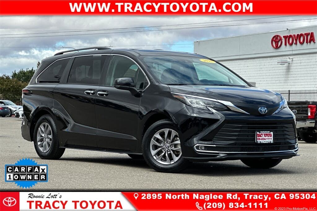 2023 Toyota Sienna XLE 7-Passenger FWD