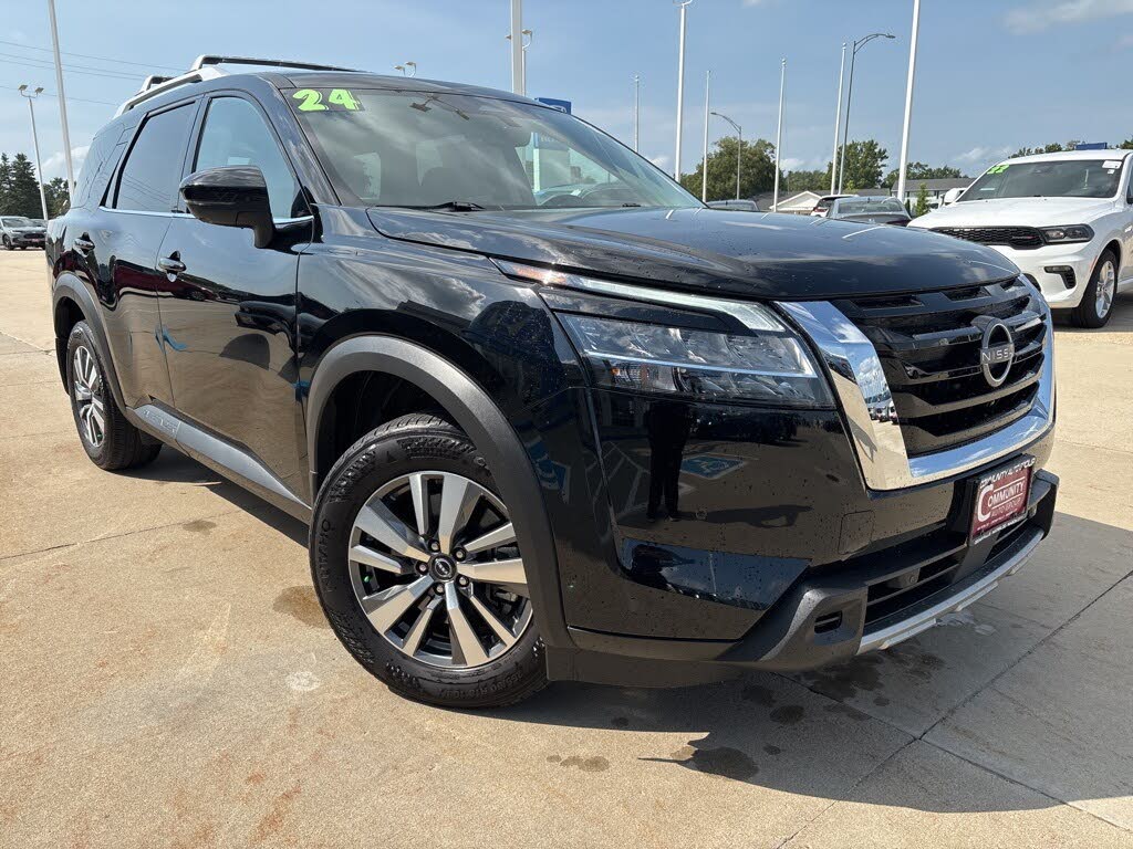 2024 Nissan Pathfinder SL 4WD