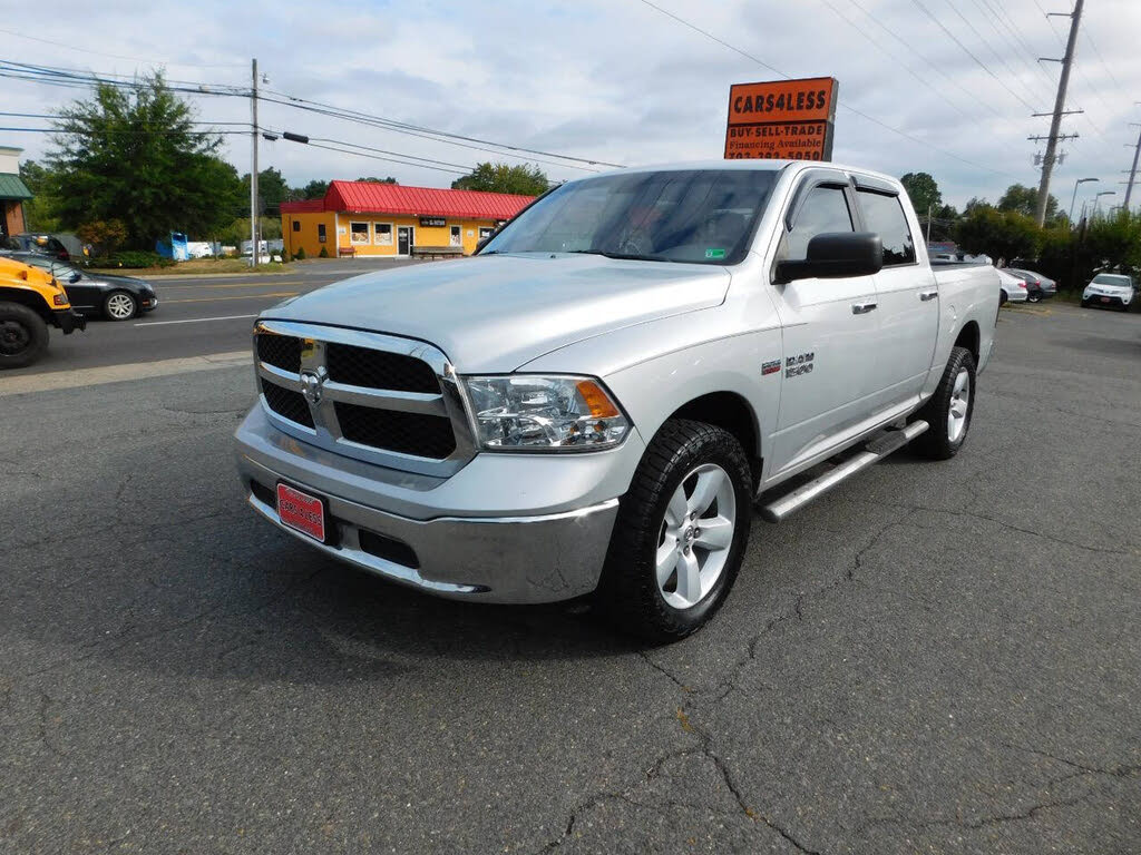 2017 RAM 1500 SLT Crew Cab 4WD