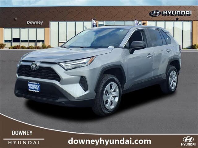 2024 Toyota RAV4 LE FWD
