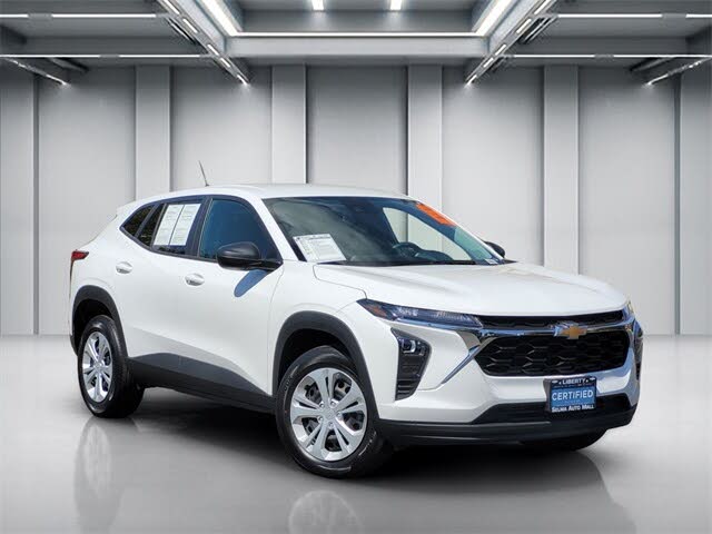 2025 Chevrolet Trax LS FWD