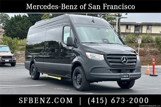 2025 Mercedes-Benz Sprinter 2500 170 High Roof Passenger Van RWD