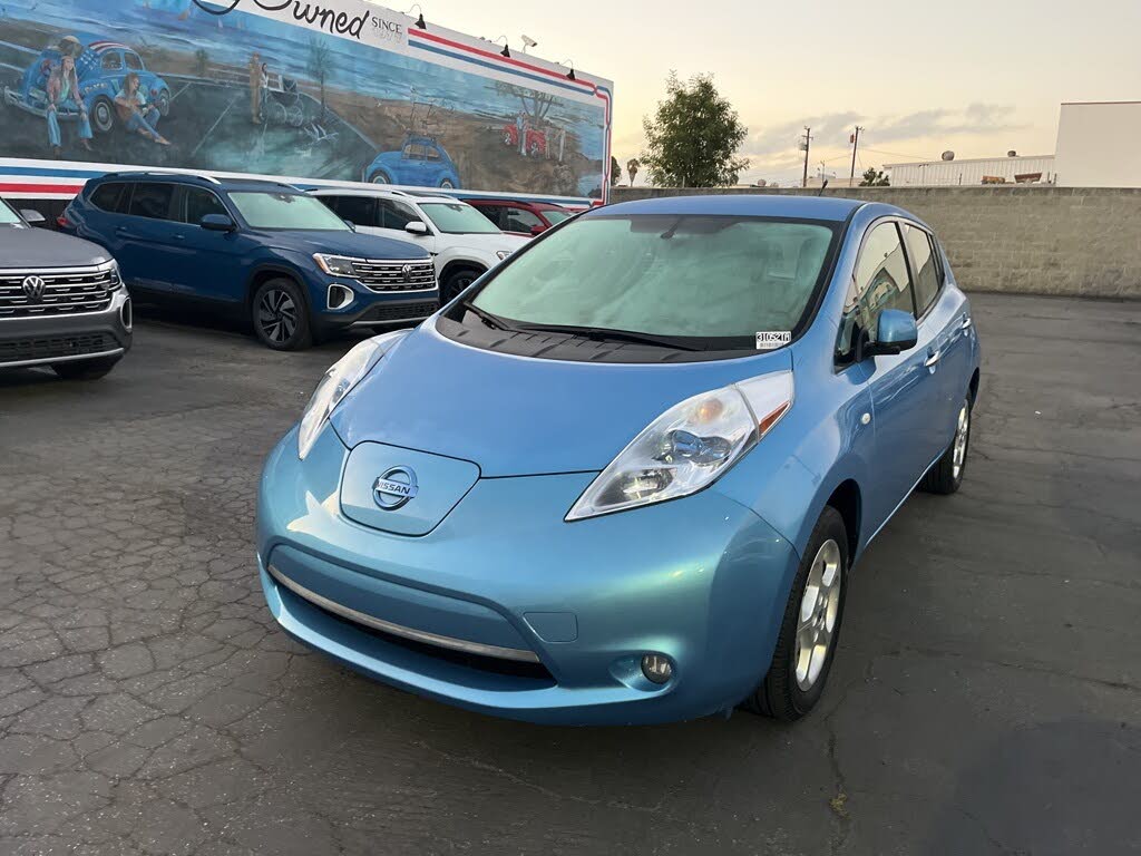 2011 Nissan LEAF SL