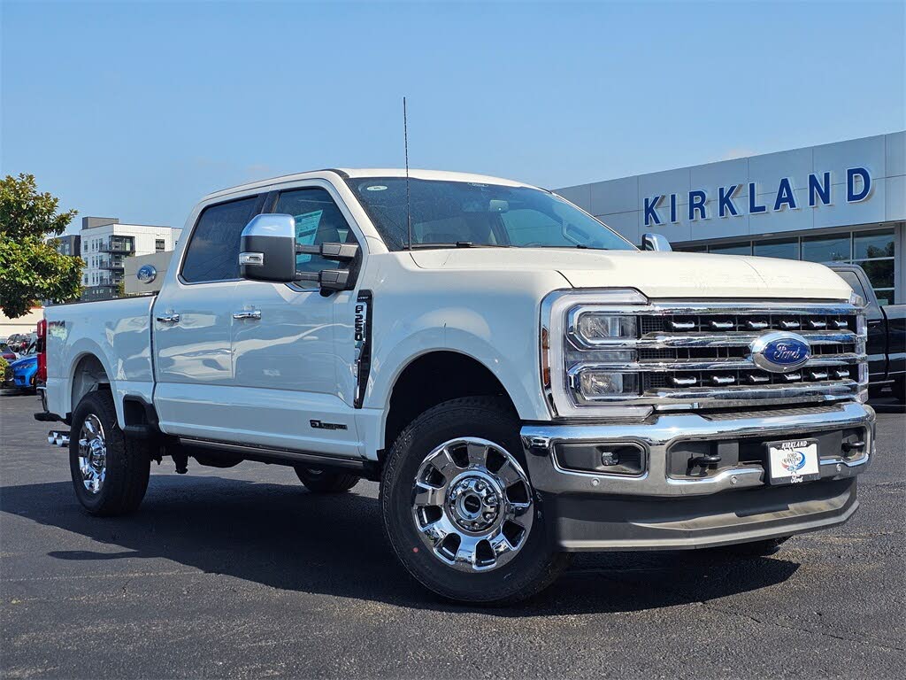 2025 Ford F-250 Super Duty Lariat Crew Cab 4WD