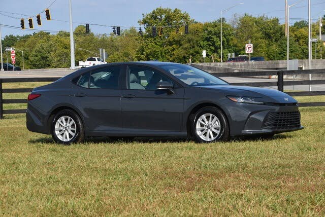 2025 Toyota Camry LE FWD