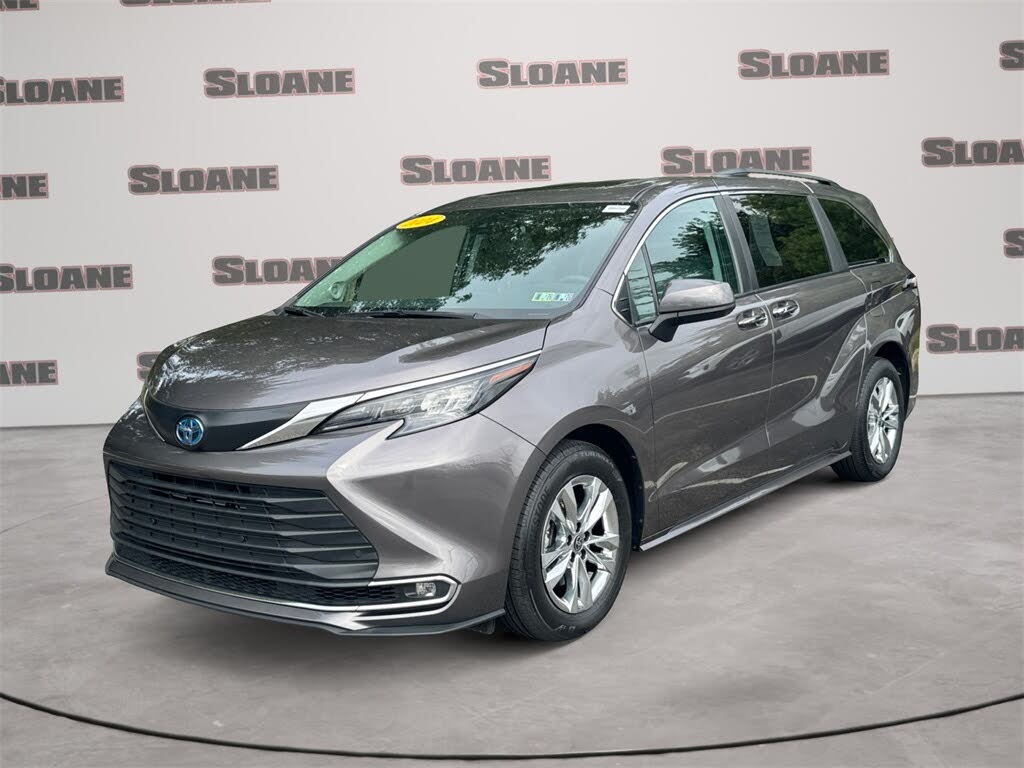 2024 Toyota Sienna XLE 7-Passenger AWD
