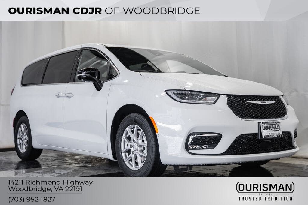 2026 Chrysler Pacifica Select FWD