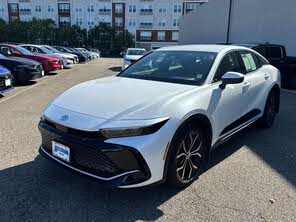 Toyota Crown XLE AWD